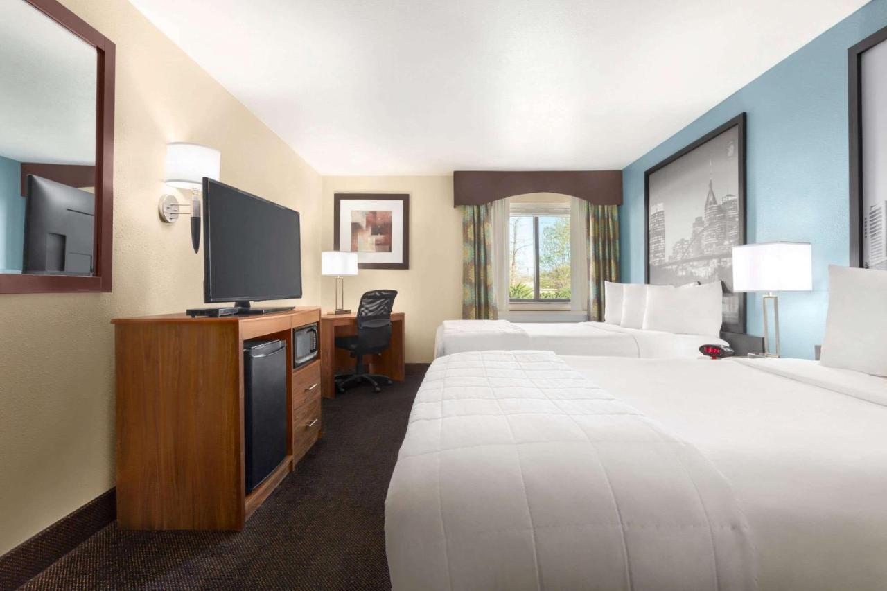 ซูเปอร์ 8 บาย วินด์แฮม แนชวิลล์ อีสต์ Hotel ภายนอก รูปภาพ